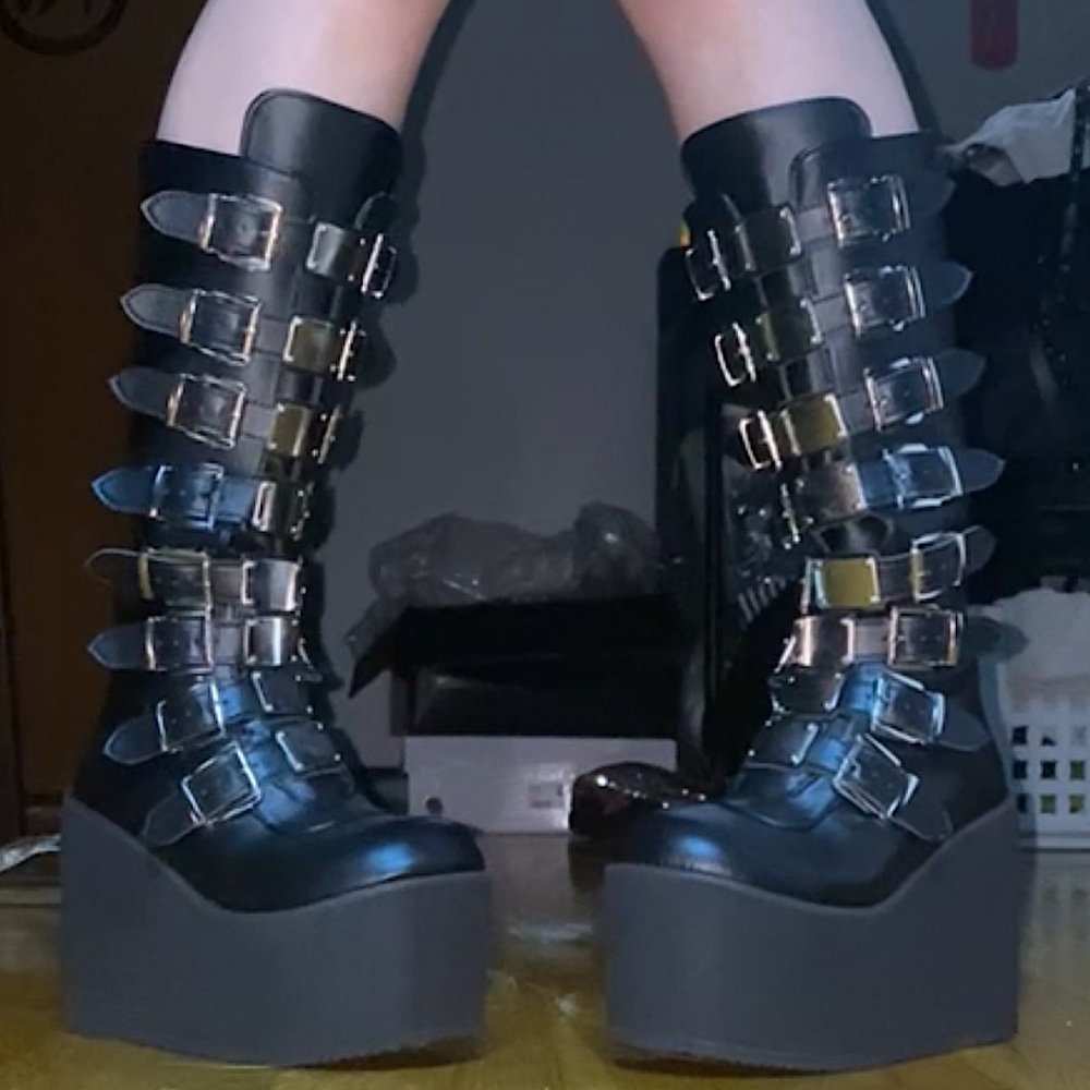 SWING-318 Platforms
